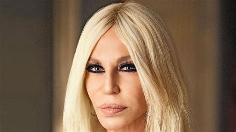 qui est donatella versace|donatella versace as a teenager.